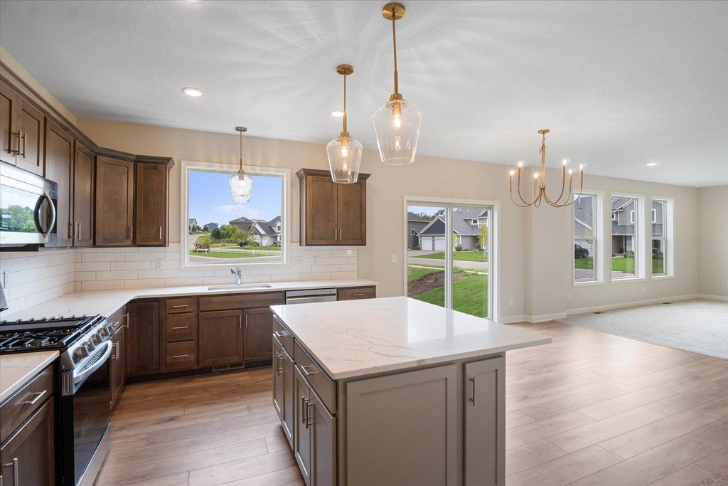 8082 180th Street W, Lakeville, MN 55044 — photo 2