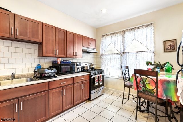 270 Goldsmith Ave, Newark City, NJ 07112