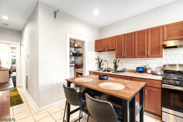 270 Goldsmith Ave, Newark City, NJ 07112