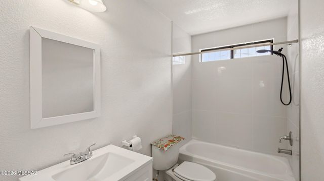 25 W 34th Street, Tucson, AZ 85713