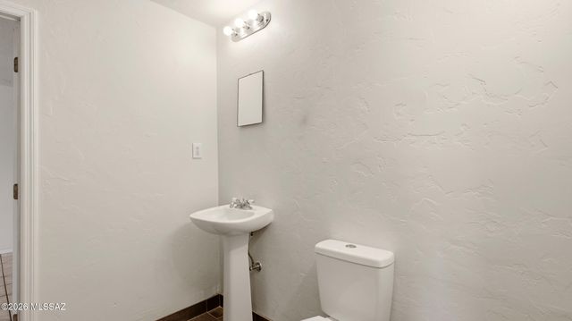 25 W 34th Street, Tucson, AZ 85713