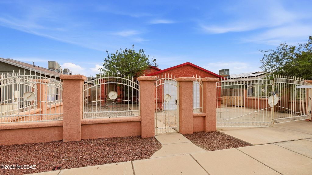 25 W 34th Street, Tucson, AZ 85713