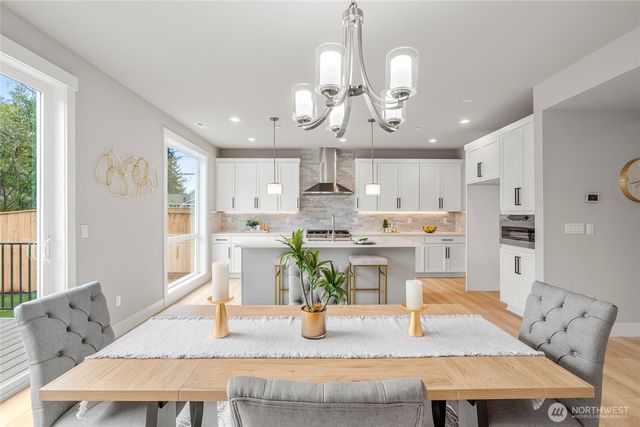 18554 Stone Avenue N, Shoreline, WA 98133