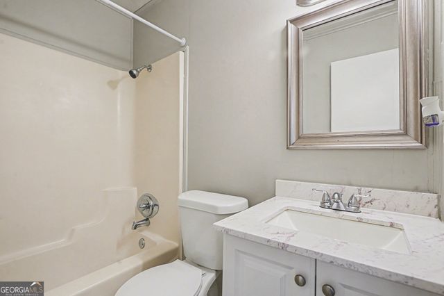 4 Midland Park Lane, Newnan, GA 30263