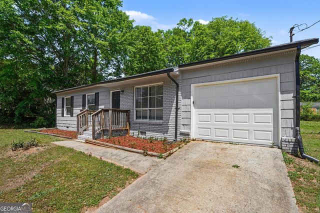 4 Midland Park Lane, Newnan, GA 30263