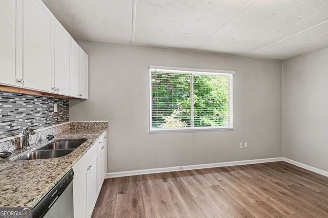 4 Midland Park Lane, Newnan, GA 30263