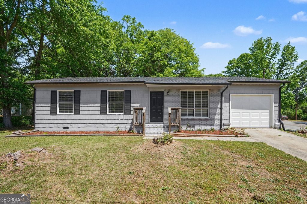 4 Midland Park Lane, Newnan, GA 30263