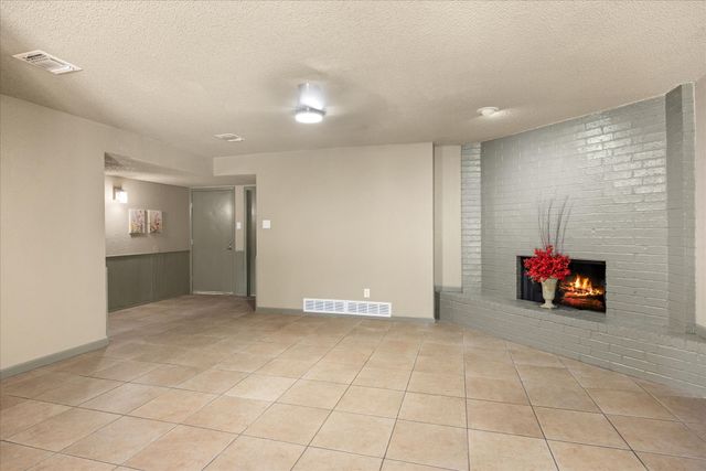 615 Whisperview Circle, Granbury, TX 76049