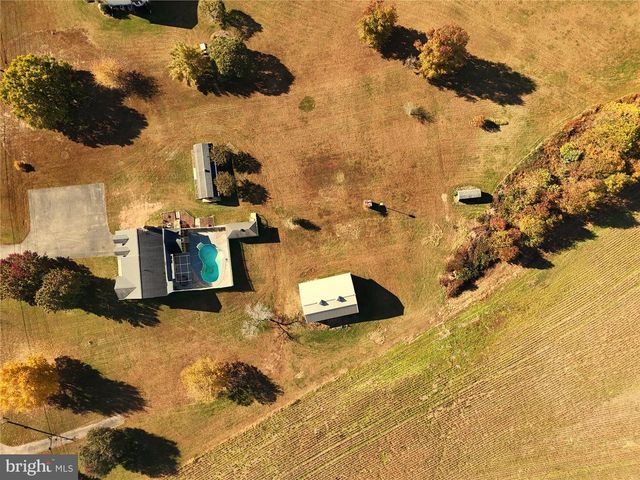 7951-D OLIVERS SHOP RD, La Plata, MD 20646