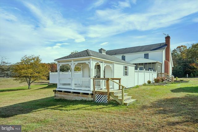 7951-D OLIVERS SHOP RD, La Plata, MD 20646