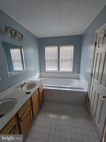 24 HALLSDALE CT, Baltimore, MD 21237