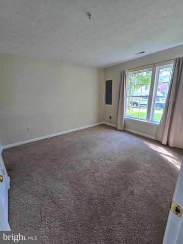 24 HALLSDALE CT, Baltimore, MD 21237