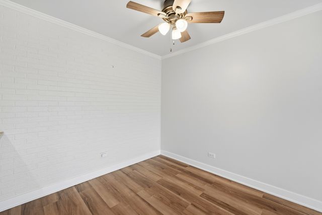 75 6th Avenue 304, La Grange, IL 60525