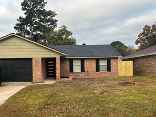 9310 Sandalwood Drive, Shreveport, LA 71118