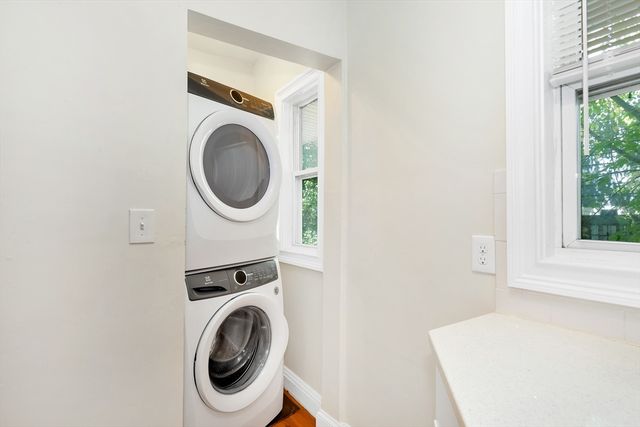 9-11 Winter Hill Rd 1, Medford, MA 02155