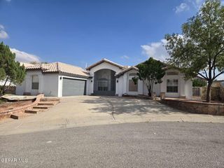 105 CHALK MOUNTAIN Court, Santa Teresa, NM 88008