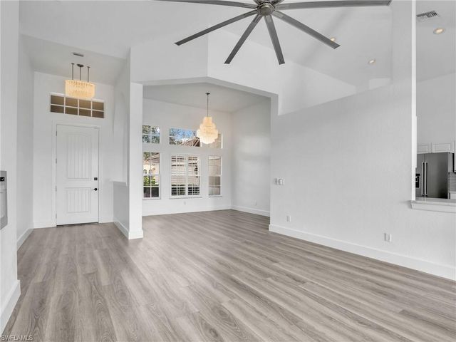 8983 Mustang Island CIR, Naples, FL 34113