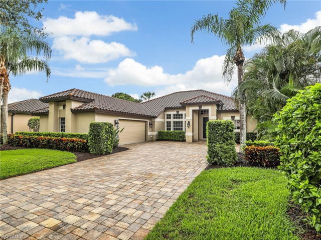 8983 Mustang Island CIR, Naples, FL 34113