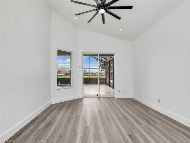 8983 Mustang Island CIR, Naples, FL 34113