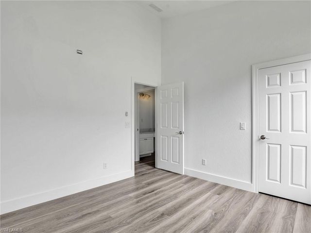 8983 Mustang Island CIR, Naples, FL 34113