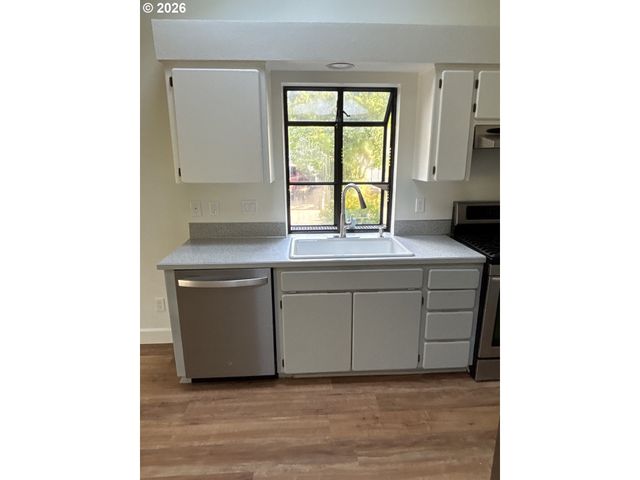 16474 Sw 104TH Ave, Portland, OR 97224