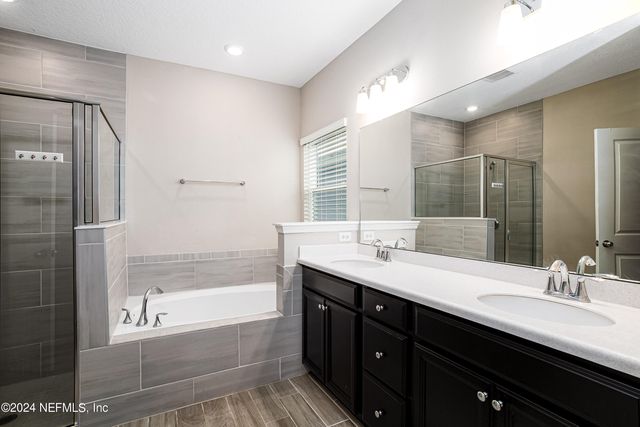 7182 JEMMAH Lane, Jacksonville, FL 32222