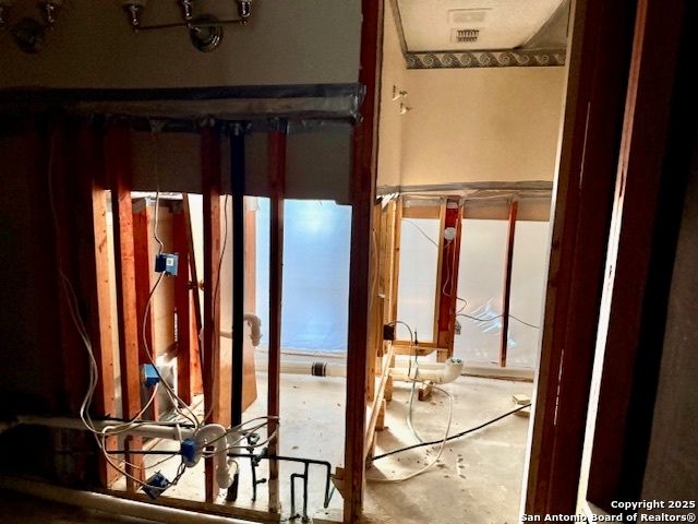 16 Encino Loma, Beeville, TX 78102