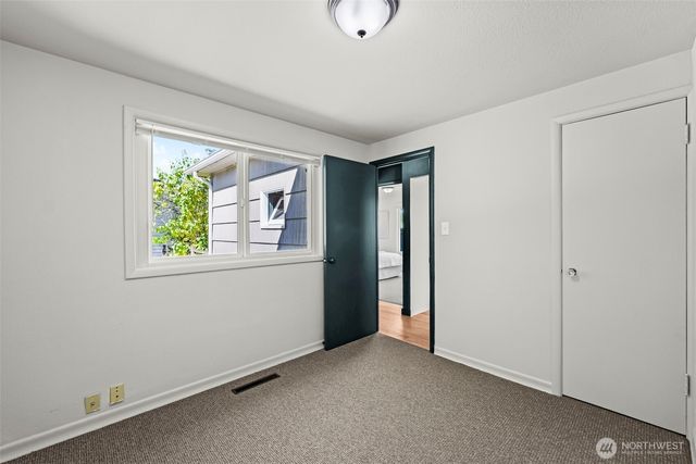 7412 S 8th Street, Tacoma, WA 98465