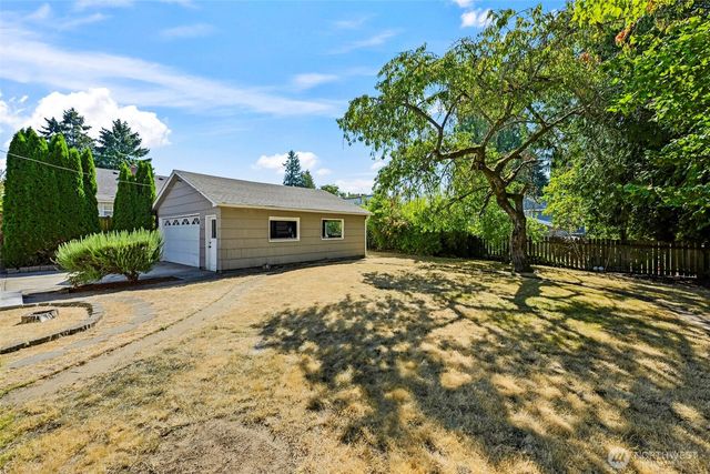 7412 S 8th Street, Tacoma, WA 98465
