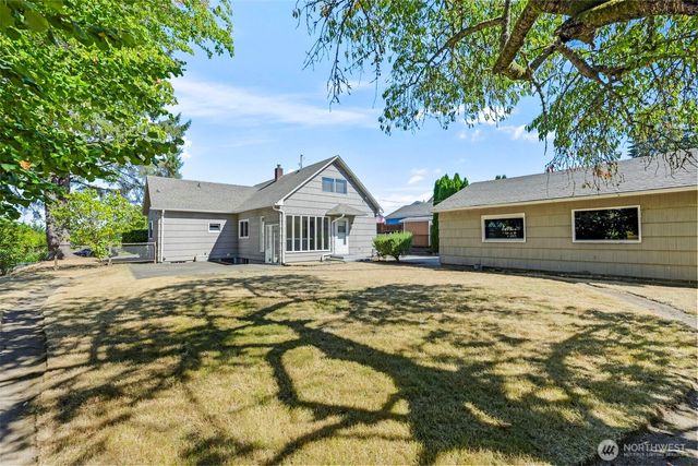7412 S 8th Street, Tacoma, WA 98465