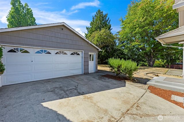 7412 S 8th Street, Tacoma, WA 98465