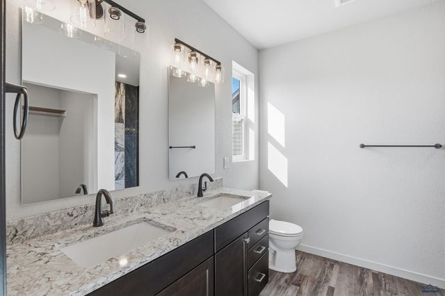 4852 PAPILLON DR, Rapid City, SD 57703