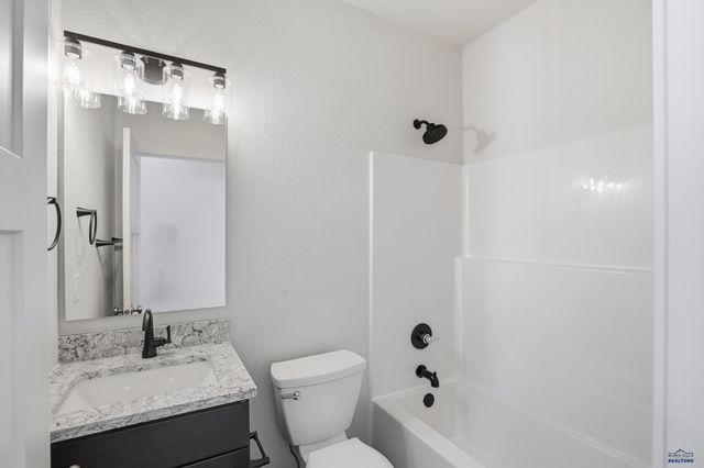 4852 PAPILLON DR, Rapid City, SD 57703