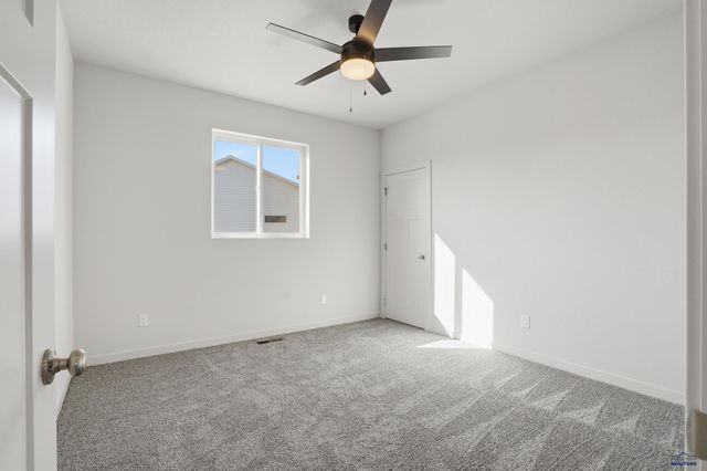 4852 PAPILLON DR, Rapid City, SD 57703