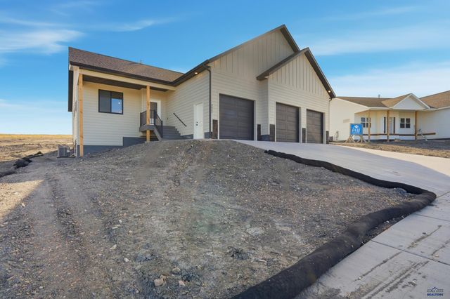 4852 PAPILLON DR, Rapid City, SD 57703