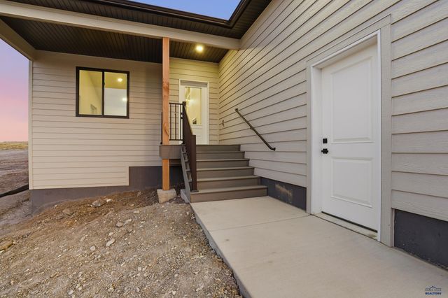4852 PAPILLON DR, Rapid City, SD 57703