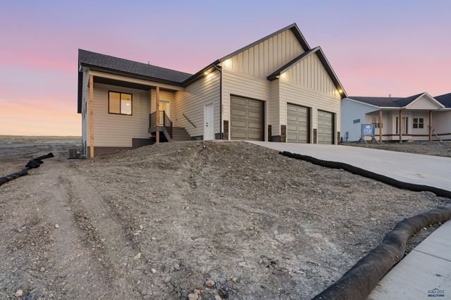 4852 PAPILLON DR, Rapid City, SD 57703