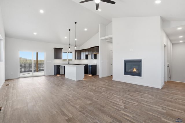 4852 PAPILLON DR, Rapid City, SD 57703