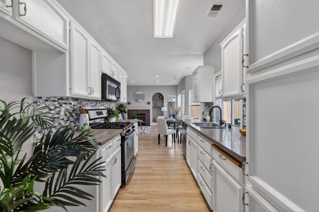 24988 Plum Tree Street, Hayward, CA 94544