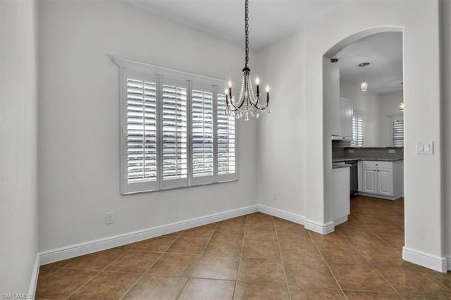 837 Vistana CIR 20, Naples, FL 34119