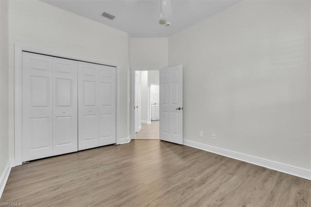 837 Vistana CIR 20, Naples, FL 34119