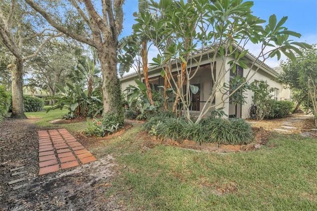 837 Vistana CIR 20, Naples, FL 34119