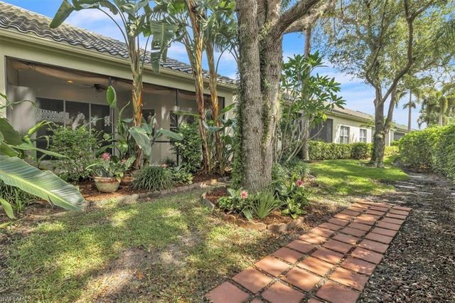 837 Vistana CIR 20, Naples, FL 34119