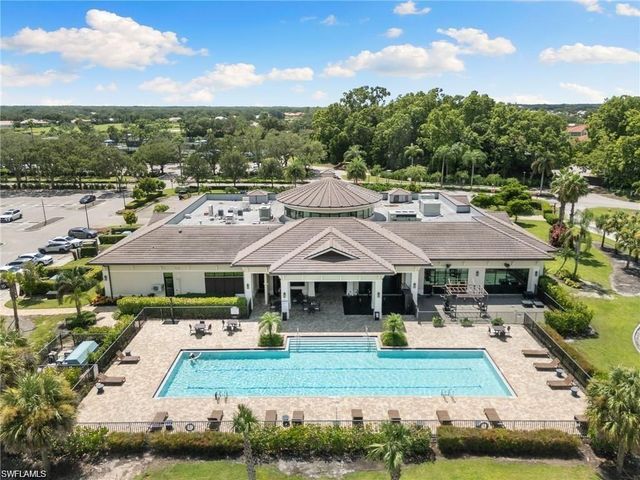 837 Vistana CIR 20, Naples, FL 34119