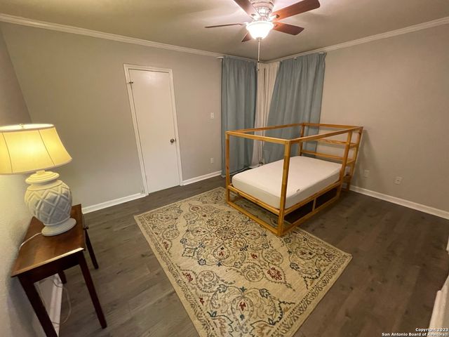 10150 Woodtrail, San Antonio, TX 78250