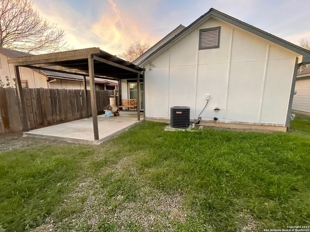 10150 Woodtrail, San Antonio, TX 78250