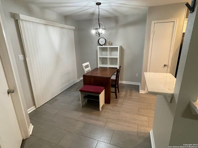 10150 Woodtrail, San Antonio, TX 78250