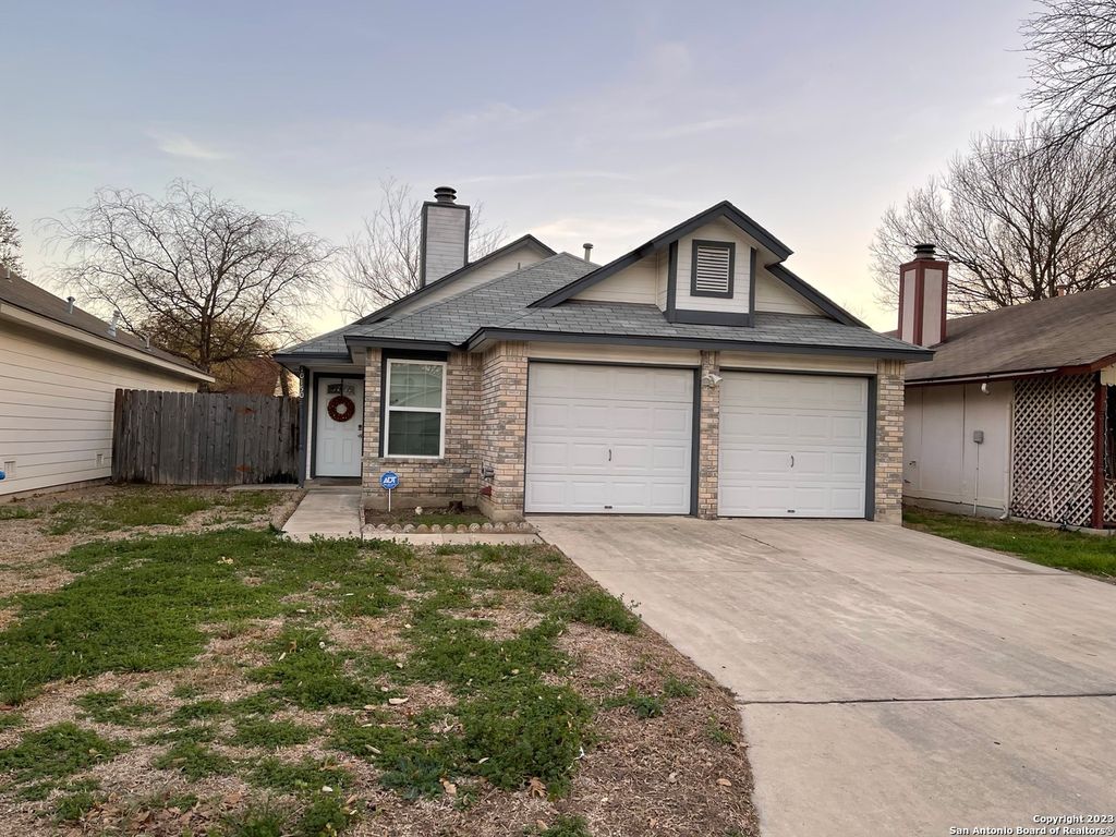 10150 Woodtrail, San Antonio, TX 78250