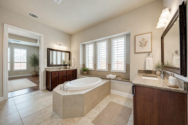 709 Critty LN, Leander, TX 78641