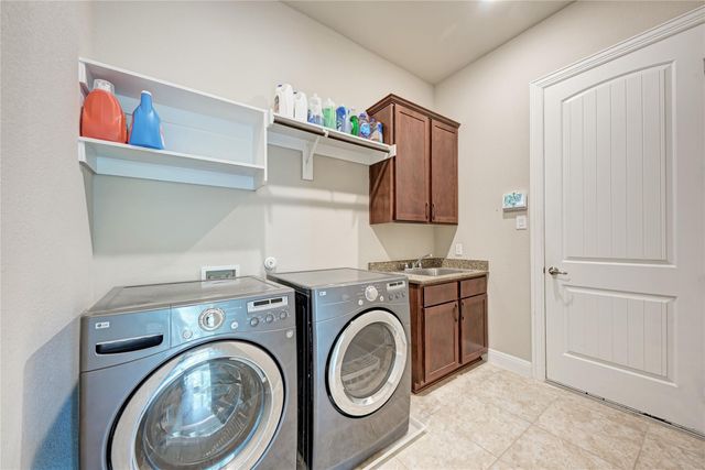 709 Critty LN, Leander, TX 78641